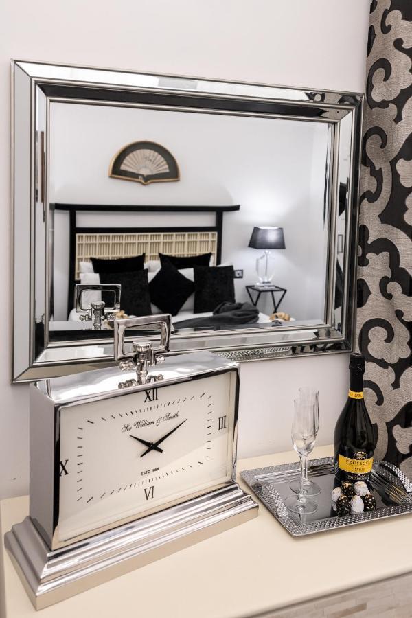 Barcaccia Luxury Suites Roma Exterior foto